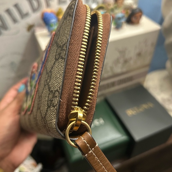 Limited Edition Gucci - Picture 5 of 7